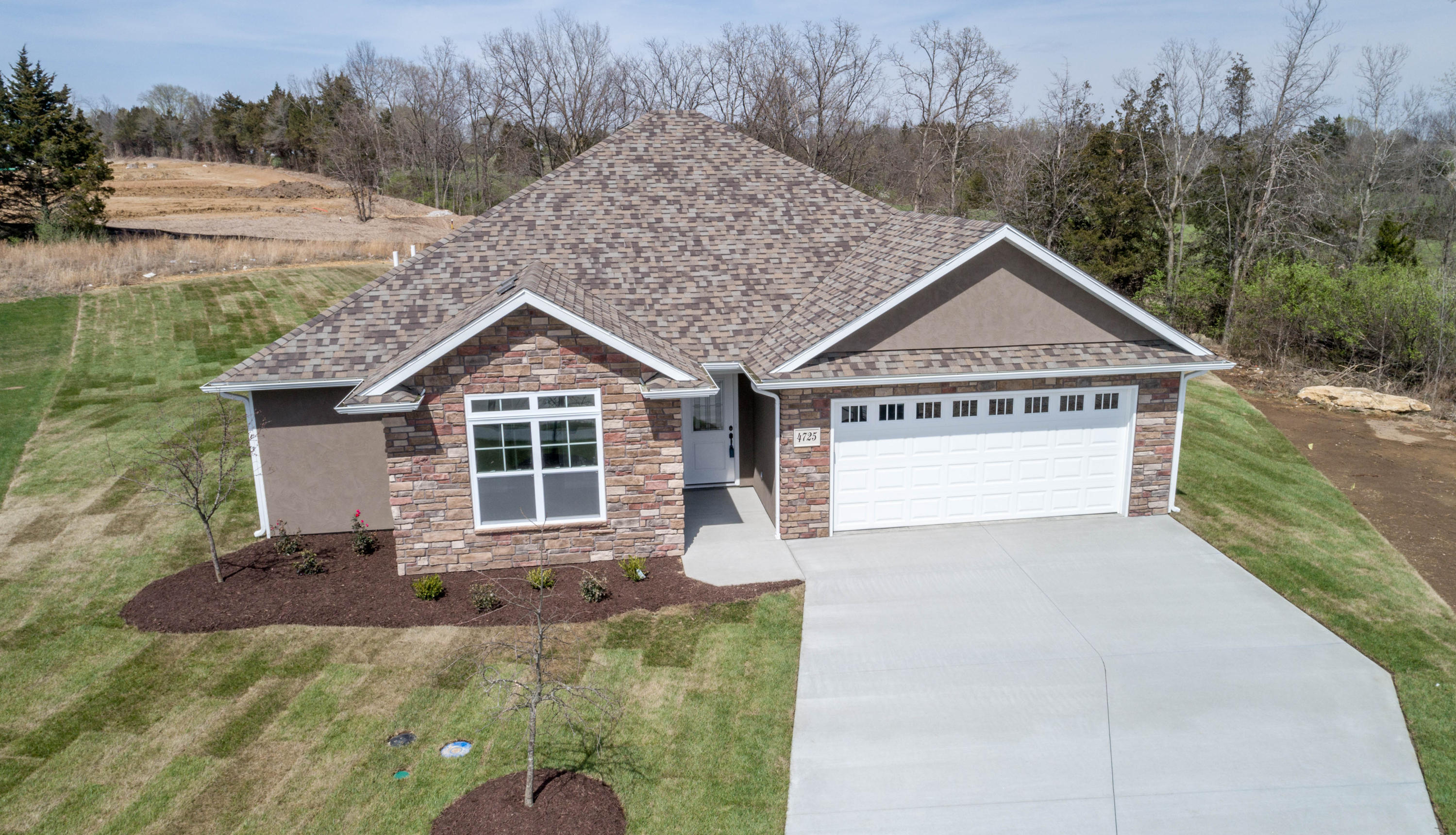 4725StoneMtn Tompkins Homes & Development