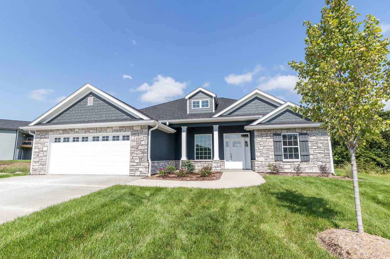 4805AndrewGeoffrey Tompkins Homes & Development